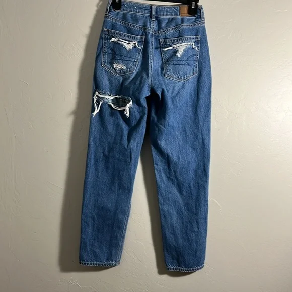 American Eagle Mom Straight Jeans - Women’s 2 - Picture 2 of 6